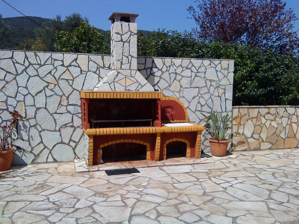 Villa Eleftheria Karavomylos Phòng bức ảnh